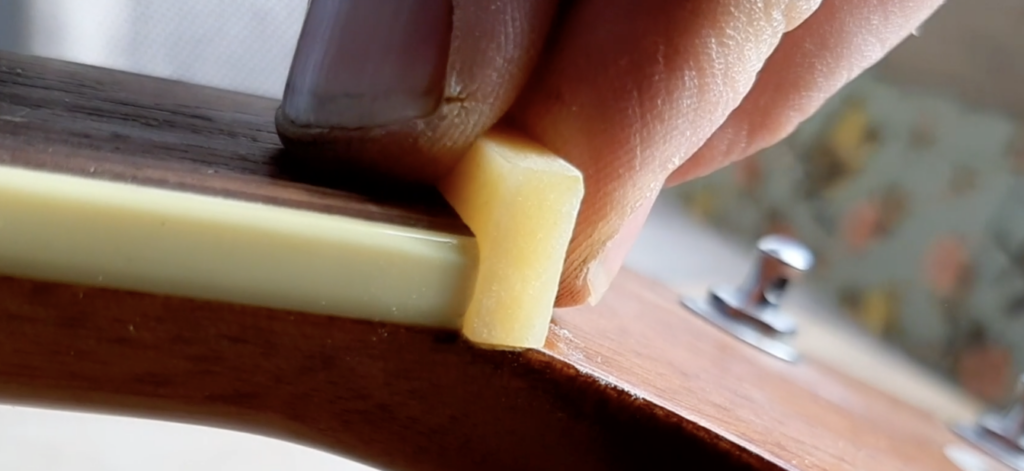 New guitar nut – fitting a replacement nut